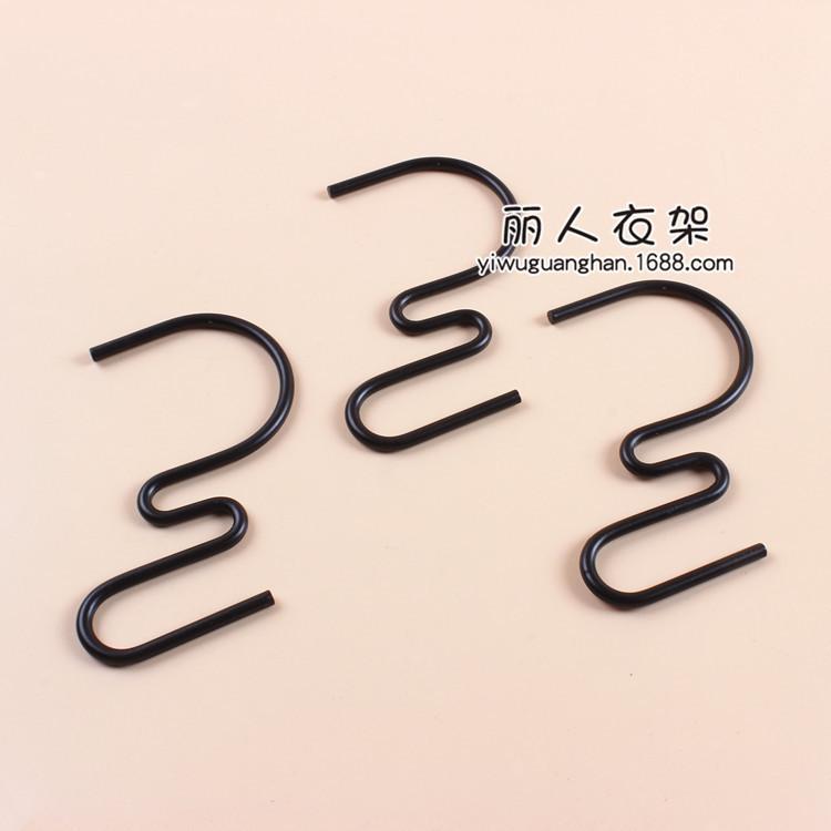 新款5.8黑色牛仔裤挂