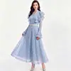 Vestido de encaje estilo francés suave con manga acampanada, cuello alto, de un solo botón, con volantes, ajustado, falda de dobladillo amplio con cinturón