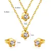 Conjunto de Collar de Flores Populares Transfronterizo, Joyería de Colgante de Diamante de Lujo Ligero y Exquisita, Juego de Dos Piezas de Aretes y Collar de Acero Inoxidable