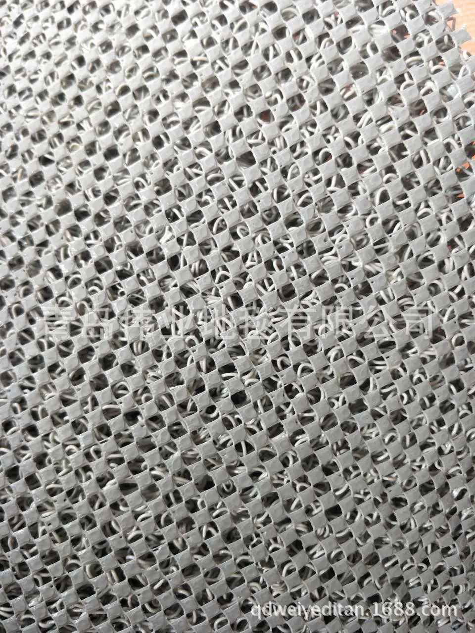16710059101660851