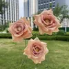 Valle de Huaxi 2026 Nueva Colección: Arreglos en tonos marrones, Serie de 2.5 Yuan, Venta al por mayor de flores artificiales para lugares de boda