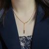 Collar con el símbolo de la suerte para mujer, de acero de titanio chapado en oro de 18 quilates, con una pequeña tira dorada, cadena con el símbolo superior, resistente a la decoloración, accesorios elegantes.