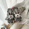 Chinelos de casa de pelúcia antiderrapantes de dupla face com estampa de leopardo e abertura nos dedos, com design de coelho, chinelos estilo ins para uso diário para influenciadoras femininas