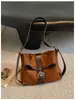 Bolso Estilo Coreano Simple Sensación Relajada para Mujer Bolso de Hombro Versátil para el Trabajo Nuevo 2026 Bolso Cruzado de Sensación Retro de Alta Gama Moderno