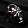 Nuevo anillo de joyería transfronteriza estilo punk europeo y americano para hombre anillo dominante de acero de titanio con calavera de ojo rojo diamante