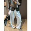 Además, la nueva colección de otoño presenta pantalones anchos relajados y casuales con textura de gofre y un diseño fluido hasta el suelo MQ1303