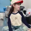 Camiseta Manga Longa Color Block Gola Redonda para Meninas Infantil De Rong Estilosa Base Aconchegante para Outono/Inverno Top Versátil