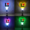 Concerto de Zhang Xinzhe Bastão fluorescente Faixa de cabeça luminosa de acrílico Laço de coroa Bastão de suporte Flash Logo da empresa