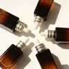 Nova Garrafa Marrom para Óleo Essencial, Frasco Conta-gotas para Essência, Frasco Dispensador Cosmético, Frasco Conta-gotas Quadrado para Óleo Essencial com Fundo Espesso, Em Estoque