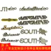 Placas de nome costuradas, etiquetas de roupa perfuradas fundidas em liga de zinco, logotipos de metal, marcas registradas de ferragens para bagagem, adesivos anti-ferrugem personalizados