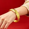 Mismo estilo que el brazalete abierto ancho de loto de la joyería para mujer, color duradero, estilo chino nuevo vintage, brazalete color oro arena al por mayor