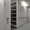 Fabricantes de archivador compacto de estantería móvil de manivela con riel gabinete de muestra sala de muestras acero eléctrico inteligente gabinete compacto