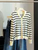 Suéter de punto bordado estilo coreano, rayas blancas y negras, cuello pequeño, para mujer, nueva colección de otoño, top versátil y elegante de manga larga de alta gama