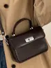 Bolsa de Mão com Textura Retrô Pequena Tote Bag para Mulheres 2026 Primavera Novo Estilo Simples Bolsa Quadrada Pequena de Ombro Único Transversal Bolsa para Celular