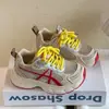 Zapatillas para Niñas 2026 Primavera Moda Infantil Suela Suave Zapatos de Papá Niños Grandes Malla Transpirable Zapatos Deportivos para Correr