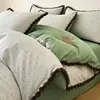 Conjunto de Roupa de Cama Quatro Peças Algodão Puro Renda com Pompons Estilo Retrô 2026 Novo Conjunto de Três Peças com Capa de Edredom, Fronha e Lençol de Cama