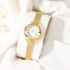 Relógio de Pulso Feminino Minimalista de Quartzo de Alta Qualidade com Estilo Único, Quadrado Pequeno Elegante e Simples, Relógio Vintage