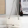 Bolsa Pequena Quadrada de Ombro Feminina Elegante para o Dia a Dia, Bolsa Pequena Transversal de Corrente Acolchoada Feminina Estilo Chanel, Luxo Leve