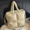 Bolsa de Algodão Estilo Coreano 2025 Lançamento Transfronteiriço Nova Bolsa de Roupas de Algodão Bordada para Mulheres Versátil Bolsa de Ombro para o Dia a Dia para Mulheres