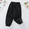 Pantalones Softshell para Niños, Pantalones Largos con Cremallera para Exteriores de Corte Holgado para Primavera, Pantalones Largos Resistentes al Viento para Niños Mayores de Primavera y Otoño 2026