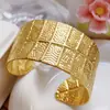 Pulsera Ancha de Acero Inoxidable Europea y Americana Transfronteriza Tamaño Ajustable para Mujer Exagerada de Gama Alta Dorada Abierta Joyería