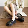 Mocasines de mujer estilo británico 2026 nuevos otoño sin cordones zapatos de mujer zapatos de cuero negro planos versátiles para mujer