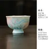 Caneca Cerâmica Pintada à Mão com Orquídea Sob Esmalte Cor Contraste Azul e Rosa Borda Florida Conjunto de Chá Kung Fu Chinês Caneca de Degustação de Chá Caneca Única