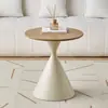 Mesa de luxo leve de alta qualidade para espaços pequenos, mesa moderna de madeira maciça estilo creme, mesa de centro redonda simples e elegante para uso doméstico