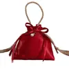 Novos Sacos de Doces para Casamento, Sacos de Tecido para Doces Estilo Chinês para Casamentos, Sacos de Casamento de Alta Qualidade em Cetim de Seda com Cordão para Segurar na Mão