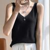 Fornecimento de Roupas Femininas 2024 Primavera e Verão Novo Regata Feminina Top Decote V com Regata de Tricô por Baixo