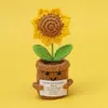 Decoração de Mesa para Planta em Vaso Girassol com Coração Tecido à Mão com Fio, Produto Acabado Transfronteiriço, Pequeno Presente para Professores no Dia do Professor