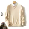Novedad Otoño e Invierno Tejidos de Cachemira para Hombre Color Sólido Cuello en V Tejido Fino Estilo Coreano Holgado Aspecto Adelgazante Tejido