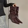 Botas Retrô Francesas Cor Vinho Plissadas Meia-Canela Lançamento Bico Fino Salto Fino Couro Macio Botas Meia Calça Botas Empilhadas Emagrecimento Comute Outono