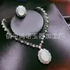 Collar para Mujer con Colgante de Calcedonia Verde Hielo Incrustado Plateado al Por Mayor Estilo Chino Nuevo Huevo de Paloma Ágata Verde Jade