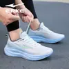 Zapatos de Hombre Yuxing Erke 2026 Nuevo Verano Juveniles de Malla Transpirables Suela Suave Amortiguadores de Impacto Zapatos Deportivos para Correr