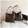 Bolso Retro de Gran Capacidad Transfronterizo Nuevo para Mujer Casual Alta Apariencia Cubo Bolso Cruzado Moda Bolso de Hombro Único Bajo el Brazo Tendencia