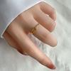 Anillo de acero de titanio con diamante de gota de agua, no se decolora, diseño de nicho para mujer, adecuado para dedo índice grueso, personalidad de moda, alto sentido