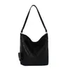 Bonita Bolsa Balde Xiaomi Home 2026 Nova Moda Preguiçosa Tendência Grande Capacidade Sensação Relaxada Nicho para Deslocamento Ombro Único Sob o Braço