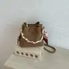 Bolsa de mão de design de nicho transfronteiriça para mulheres, novo estilo 2026, bolsa transversal para o dia a dia, bolsa de ombro de grande capacidade