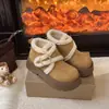 Botas de Neve com Solado Grosso Femininas 2026 Outono/Inverno Novas Versáteis Moda Outdoor Quentes Com Veludo Adicional Retro Aumentadoras de Altura Botas de Pelo