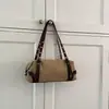 Bolso almohada casual simple estilo coreano para mujer, nuevo modelo 2026, bolso de hombro de moda de nicho de gran capacidad para el día a día