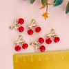 Pingente fofo de cereja tridimensional, berloque de fruta com gota de óleo, acessório para brinco e pulseira DIY feito à mão, atacado do fabricante