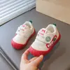 Sapatos de caminhada para bebês meninos e meninas 2026 novo modelo outono sapatos funcionais para crianças pequenas com solas macias e características antiderrapantes para bebês e crianças pequenas