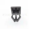 Adecuado para Chrysler 300c Jie grande largo Mercedes-Benz borde grande inferior clip clip de hebilla de viga inferior