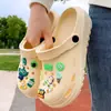 Nuevos zuecos de exterior elegantes, ligeros y lindos para el verano de 2026, sandalias transpirables para enfermeras de exterior