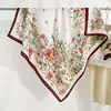 Lenço Quadrado de Sarja 90 Estilo Verão Fresco Sensação de Luxo Temperamento Lenço de Seda Estampado com Flores Tendência Feminina Temperamento