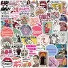200 piezas de pegatinas de graffiti con temática feminista, un producto popular en Amazon para ventas transfronterizas, utilizadas para decorar coches, patinetas y equipaje