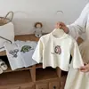 Camiseta Suave de Manga Larga para Bebés, Nueva Colección Primavera y Otoño 2026, Top con Estampado de Dibujos Animados para Niños y Niñas, Versátil para Usar como Capa Exterior