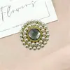 Aleación de Zinc Transfronteriza Incrustada con Diamantes de 14 mm, Joyería de Doble Círculo de Perlas de Imitación, Accesorios para Ropa y Bolsos, Adornos de Diamantes con Placa Floral Cosidos a Mano