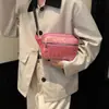 Bolsa de Cintura Feminina Embossada, Colorida e da Moda, Bolsa de Peito, Mini Bolsa de Maquiagem Exquisita e Leve para Passeios, Nova Modelo 2026 Bolsa de Armazenamento